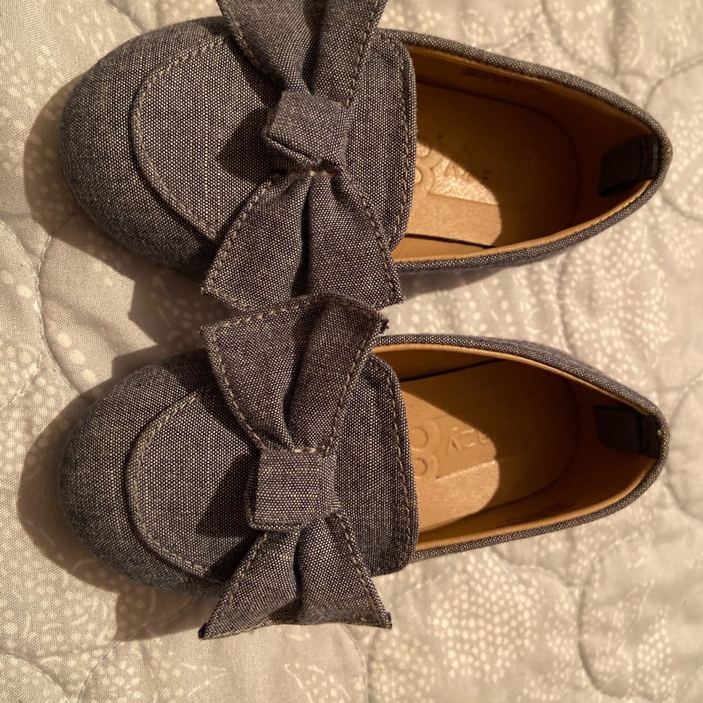 Crazy 8 denim flats